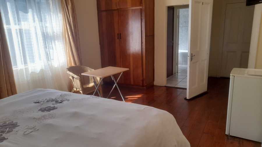 7 Bedroom Property for Sale in Quigney Eastern Cape
